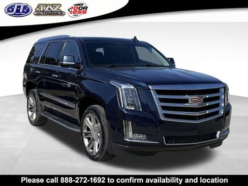 Used 2019 Cadillac Escalade Luxury RWD image 1