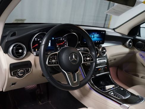 Used 2022 Mercedes-Benz GLC 300 image 7