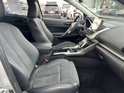 Used 2023 Mitsubishi Eclipse Cross AWD image 34