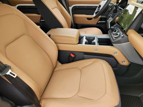 New 2026 Land Rover Defender 110 V8 image 10