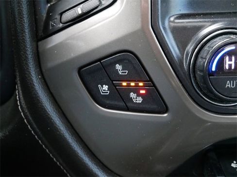 Used 2018 Chevrolet Silverado 1500 High Country image 17