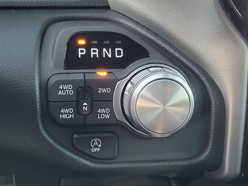 New 2026 RAM 1500 Laramie AWD/4WD image 11
