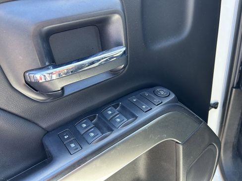 Used 2019 Chevrolet Silverado 1500 LT image 12