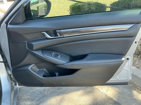 Used 2021 Honda Accord Sport Special Edition image 16