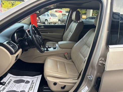 Used 2014 Jeep Grand Cherokee Limited image 10