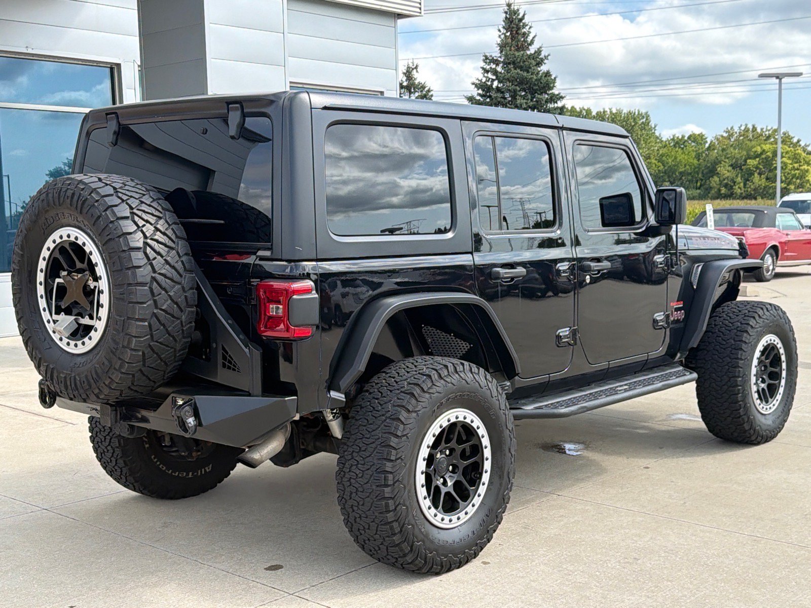 Used 2018 Jeep Wrangler Unlimited Rubicon AWD/4WD image 8
