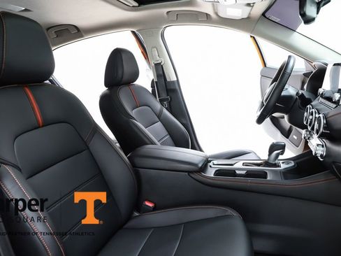 Used 2021 Nissan Sentra SR w/ SR Premium Package image 73