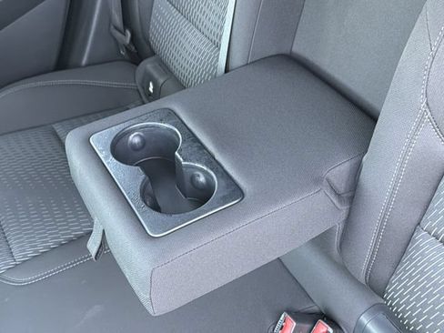 Used 2025 Chevrolet Equinox LT FWD image 18