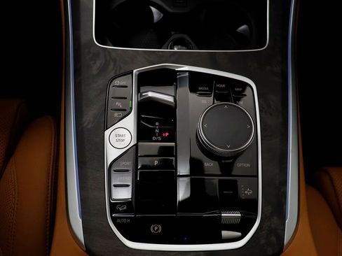 New 2026 BMW X5 xDrive50e AWD/4WD image 12