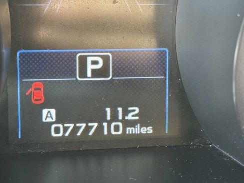 Used 2016 Subaru Outback 3.6R Limited image 2