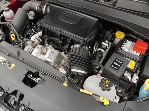 Used 2025 Jeep Compass Latitude w/ Altitude Special Edition image 52