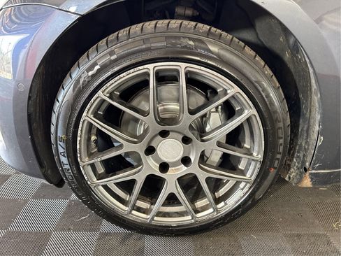 Used 2018 Tesla Model 3 Long Range RWD image 31
