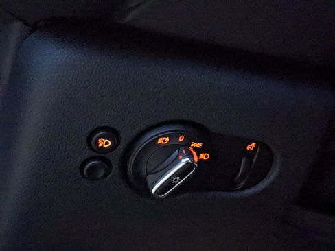 Used 2023 MINI Cooper SE image 11