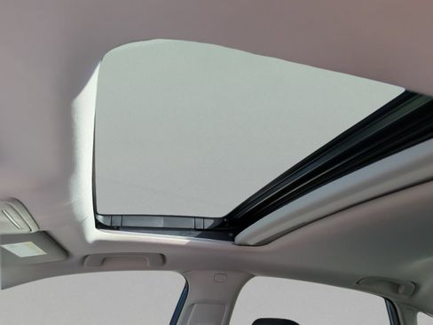 Used 2023 Honda Civic Touring image 28