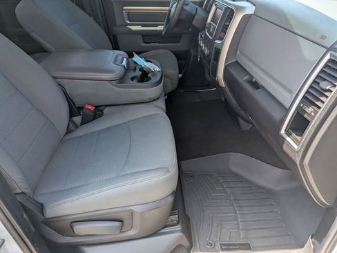 Used 2016 RAM 1500 Classic SLT AWD/4WD image 29