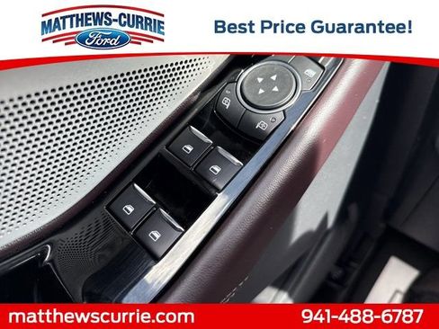 Certified 2025 Ford Explorer Platinum RWD image 27