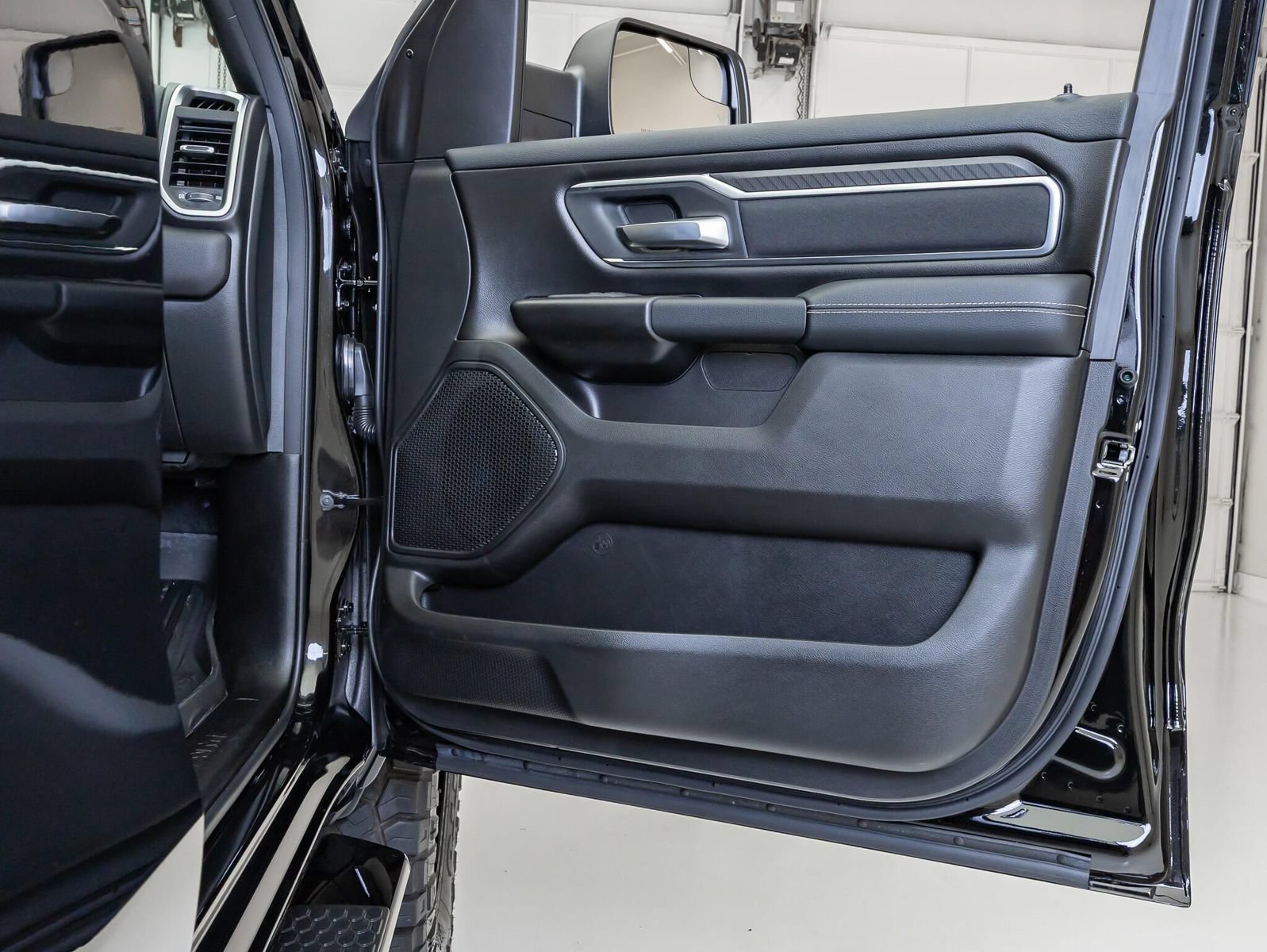 Used 2026 RAM 1500 Lone Star AWD/4WD image 37