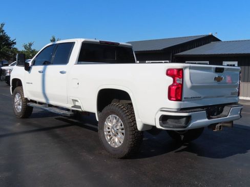 Used 2022 Chevrolet Silverado 3500 High Country w/ Safety Package II AWD/4WD image 4
