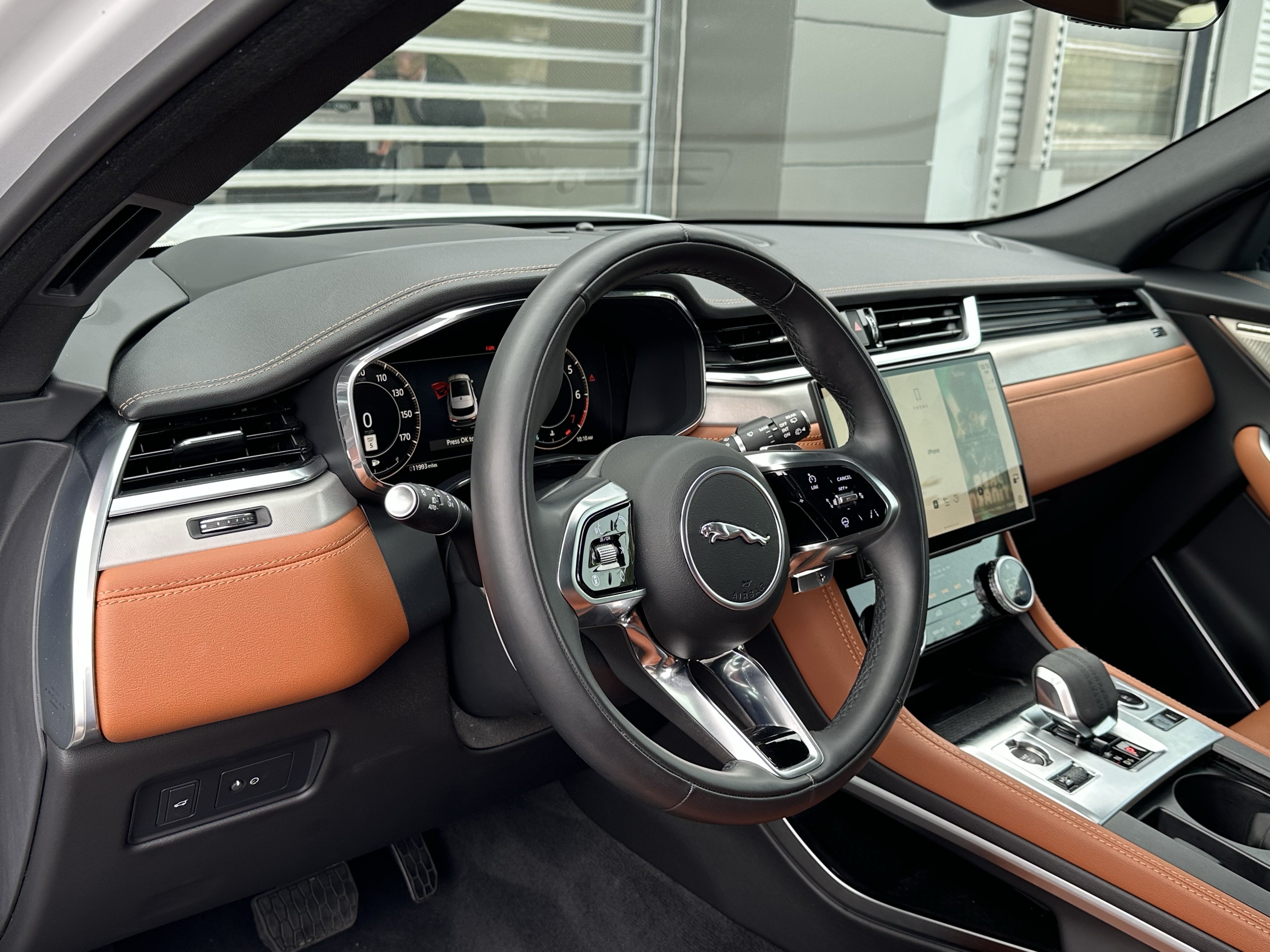 Certified 2026 Jaguar F-PACE R-Dynamic S AWD/4WD image 20