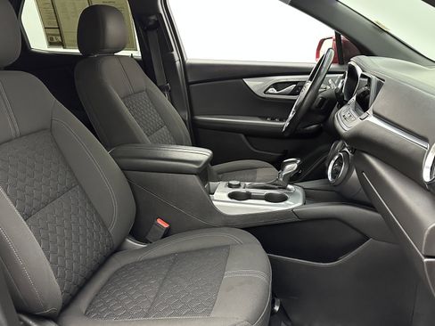 Used 2019 Chevrolet Blazer LT image 35