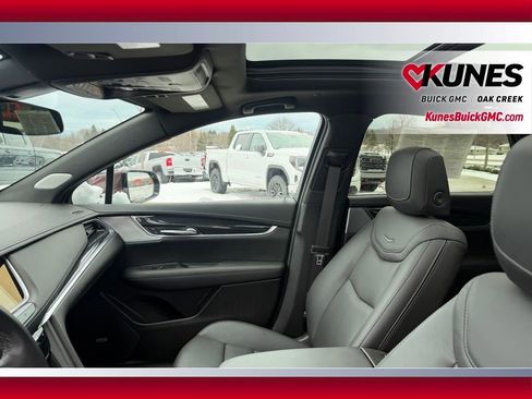 Used 2023 Cadillac XT5 Premium Luxury AWD/4WD image 11