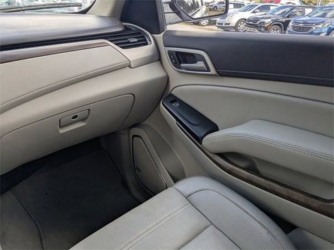 Used 2020 GMC Yukon Denali w/ Enhanced Security Package image 18
