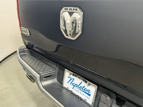 Used 2019 RAM 1500 Limited AWD/4WD image 9