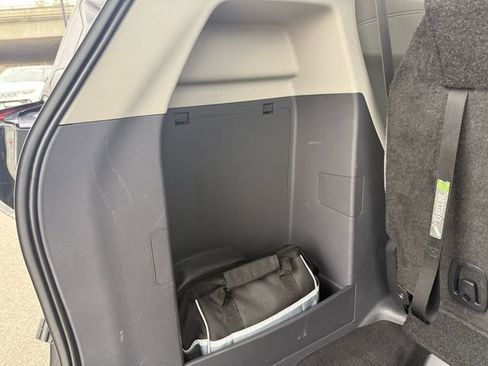 Certified 2024 Toyota Sienna XLE image 42