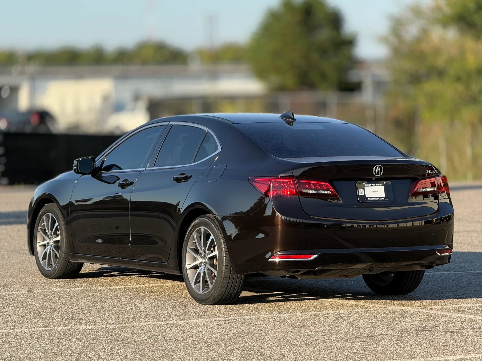Used 2016 Acura TLX w/ Technology Package FWD image 10