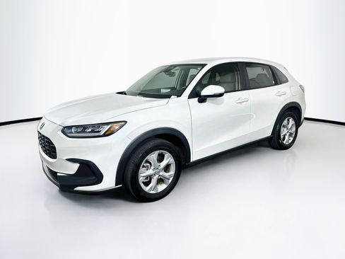 Used 2025 Honda HR-V LX image 3