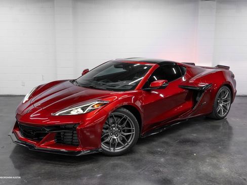 Used 2024 Chevrolet Corvette Z06 w/ Battery Protection Package image 4