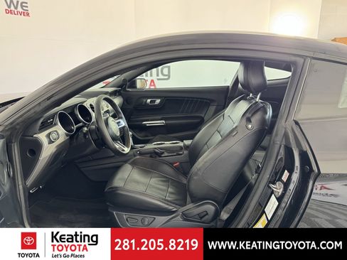 Used 2020 Ford Mustang GT Premium w/ Black Accent Package RWD image 14