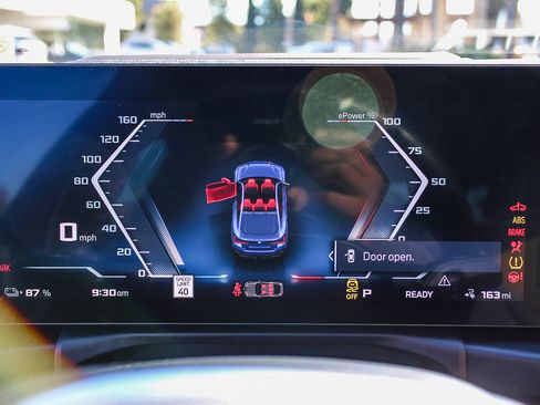 Certified 2024 BMW i4 M50 image 23