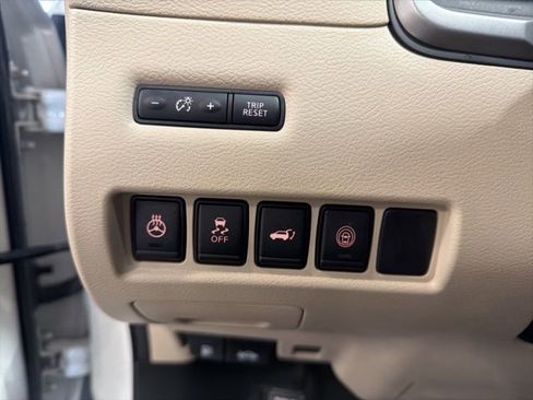 Certified 2022 Nissan Murano Platinum w/ Cargo Package image 21