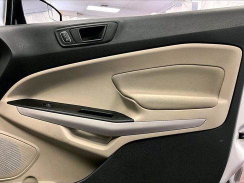 Used 2022 Ford EcoSport S image 23