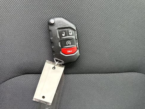 Used 2022 Jeep Gladiator Sport AWD/4WD image 29