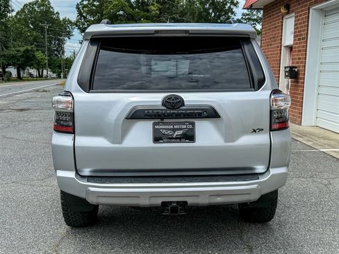Used 2018 Toyota 4Runner TRD Off-Road Premium AWD/4WD image 23
