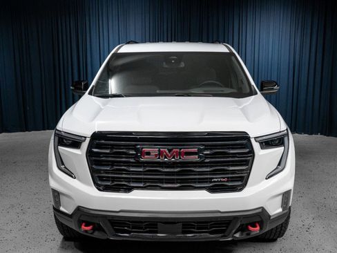 Used 2024 GMC Acadia AT4 w/ Luxury Package image 2