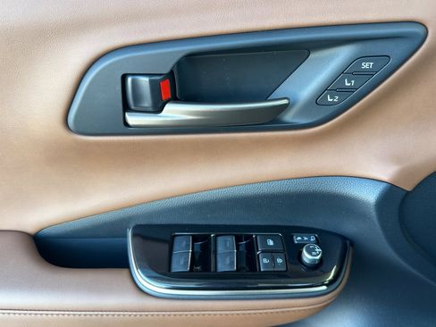 New 2026 Toyota Crown Signia AWD/4WD image 10