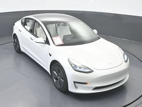 Used 2021 Tesla Model 3 Standard Range Plus RWD image 50