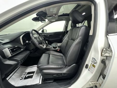Used 2024 Subaru Outback Touring AWD/4WD image 21