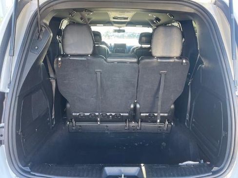 Used 2017 Dodge Grand Caravan GT image 18