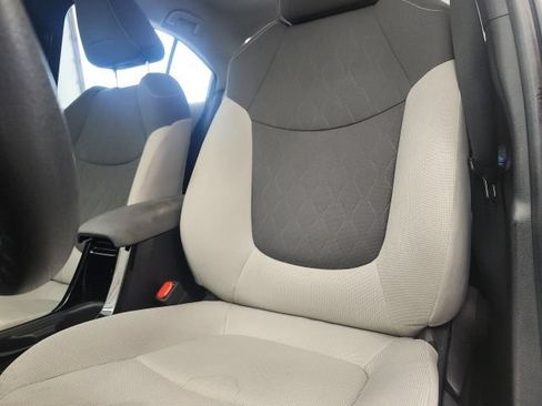 Used 2021 Toyota Corolla LE FWD image 12