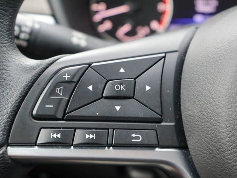 Used 2025 Nissan Altima 2.5 SV FWD image 12