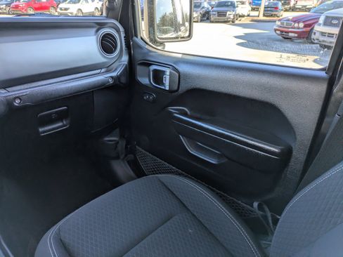 Used 2021 Jeep Gladiator Sport w/ Quick Order Package 24Q 80Th image 17