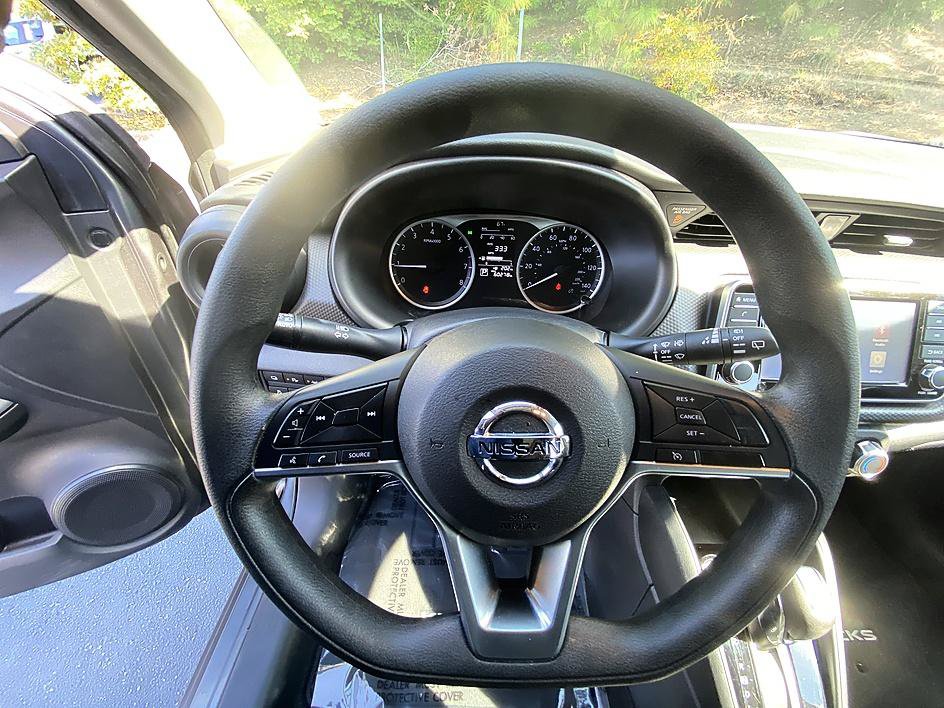 Used 2021 Nissan Kicks S FWD image 15