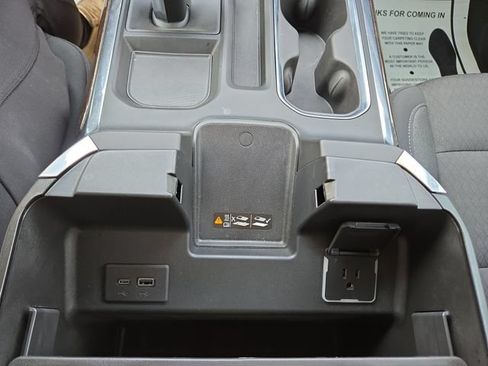 Used 2024 GMC Sierra 1500 Elevation w/ LPO, Elevation Black Package AWD/4WD image 22