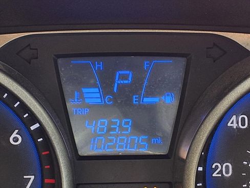 Used 2015 Hyundai Tucson SE image 15