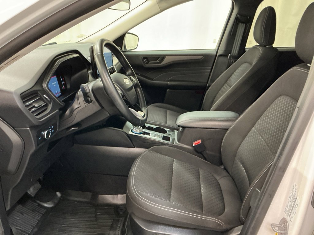 Used 2024 Ford Escape Active w/ Tech Pack #1 AWD/4WD image 18