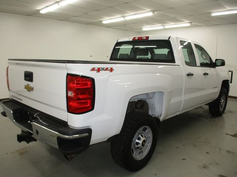 Used 2015 Chevrolet Silverado 2500 W/T AWD/4WD image 12